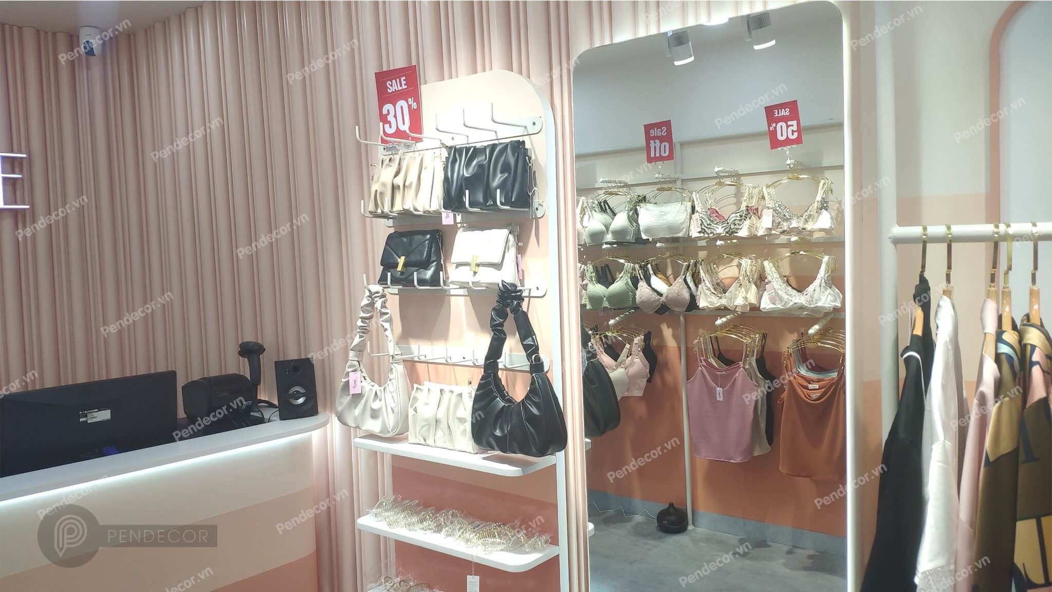 Thi Công Thực Tế Shop Đồ Lót Loire