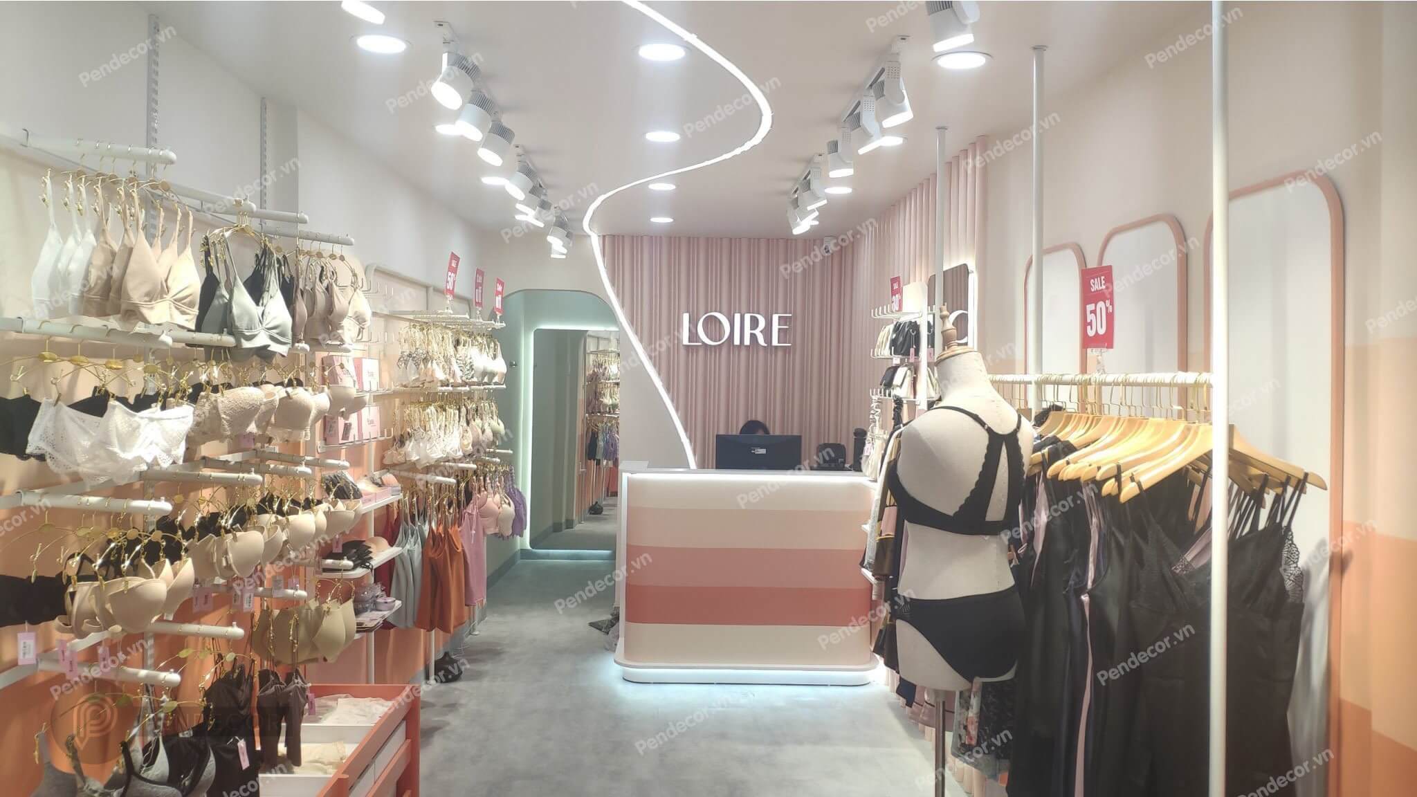 Thi Công Thực Tế Shop Đồ Lót Loire