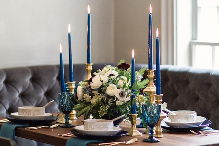 Sử dụng nến sẽ đem lại sự ấm cúng hơn cả