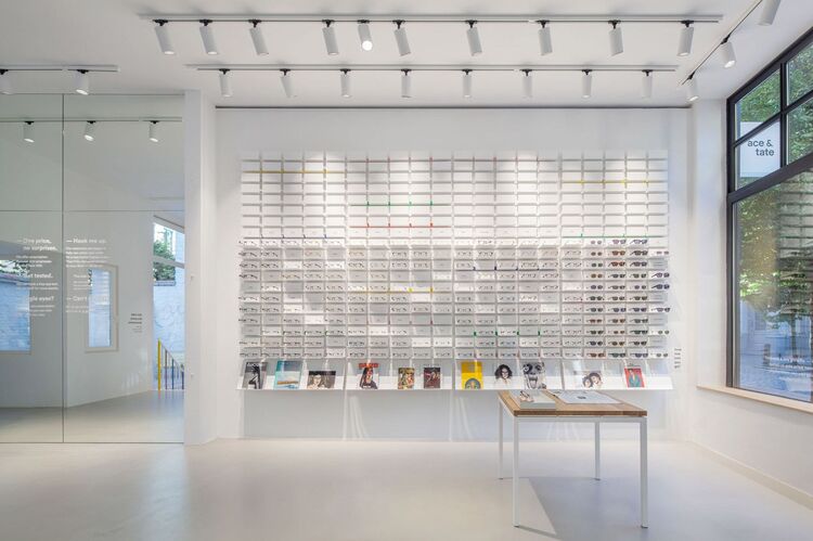 Các mẫu thiết kế cửa hàng mắt kính đẹp nhất năm 2021