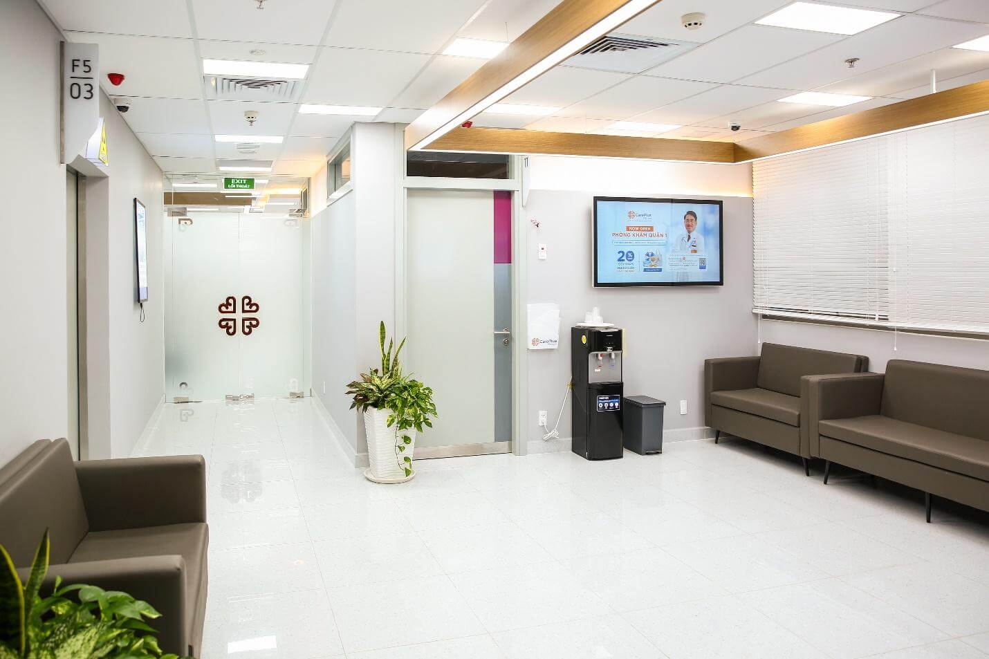 Thiết kế phòng khám mắt hiện đại, thông minh