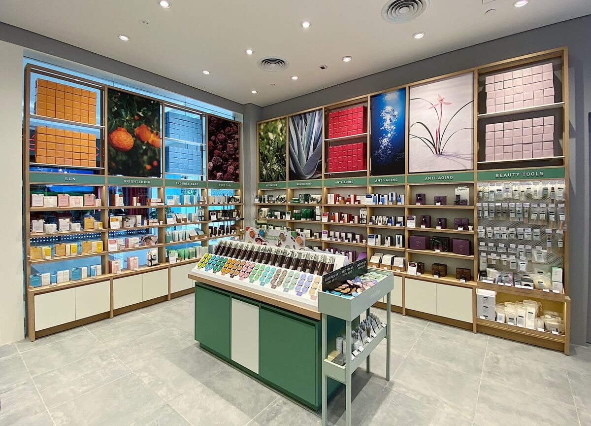 15+ mẫu thiết kế showroom mỹ phẩm đẹp mê mẩn không thể rời mắt