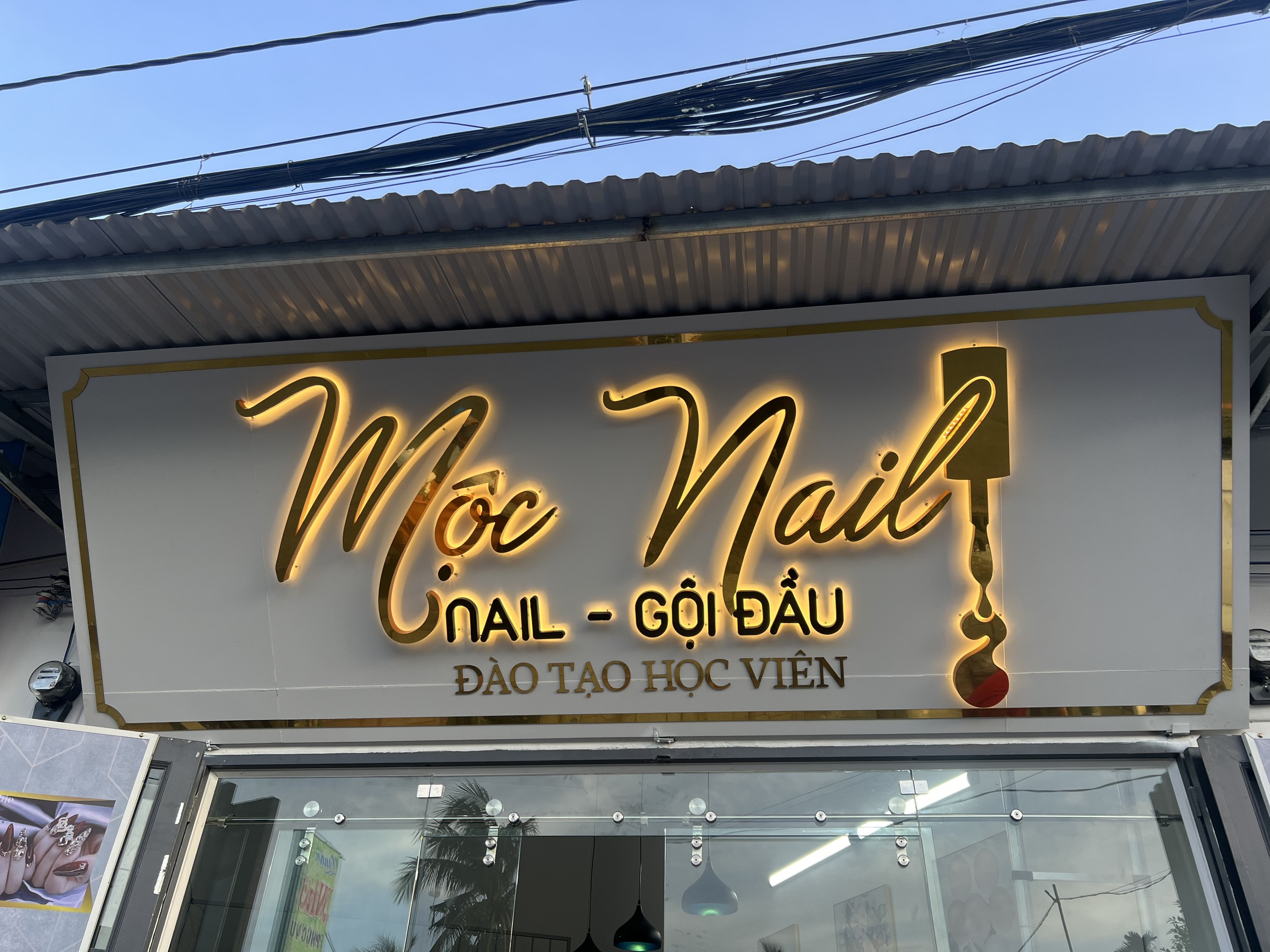 Đặt tên cửa hàng nail theo phong cách đặc trưng pendecor
