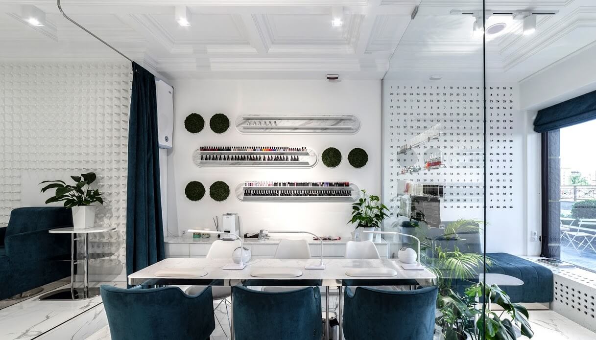 thiết kế phòng nail nhỏ Pendecor