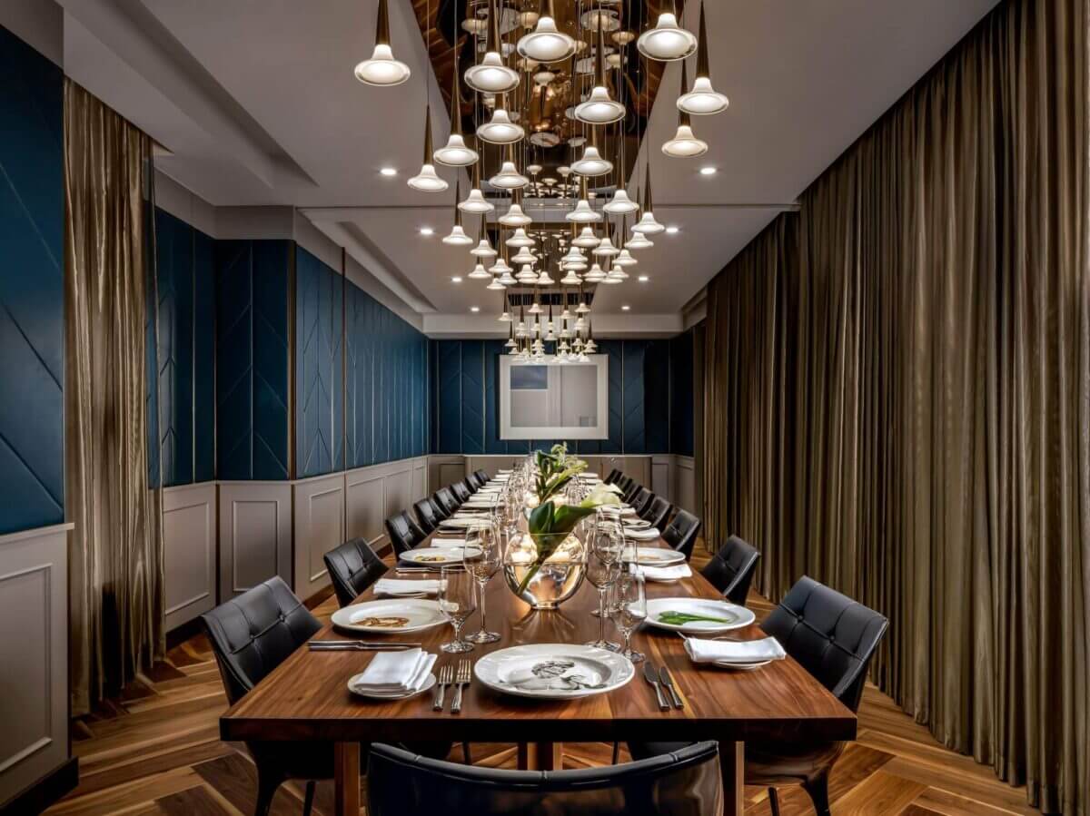 thiết kế nhà hàng sang trọng Pendecor