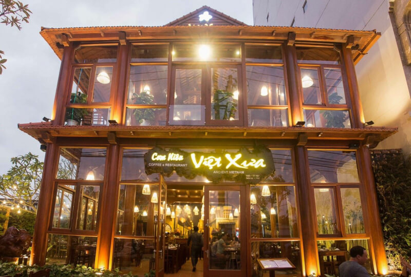 nhà hàng 2 tầng đẹp Pendecor