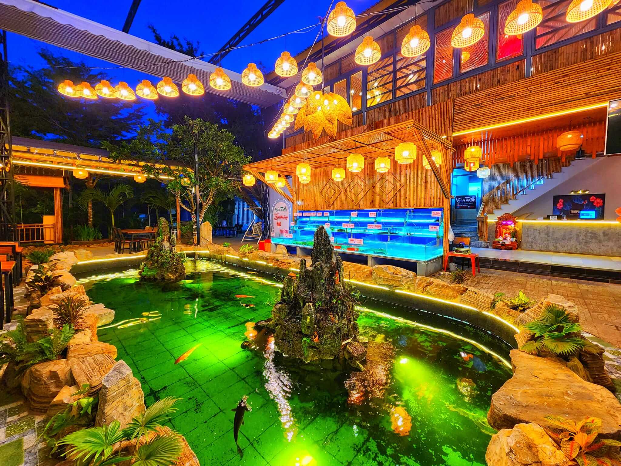 thiết kế nhà hàng Pendecor