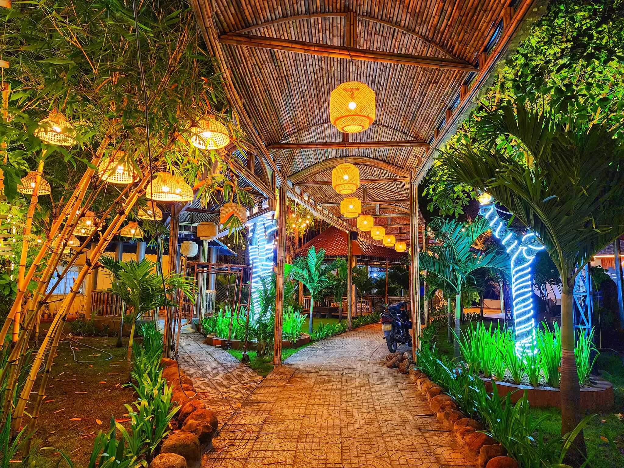 thiết kế nhà hàng đẹp Pendecor