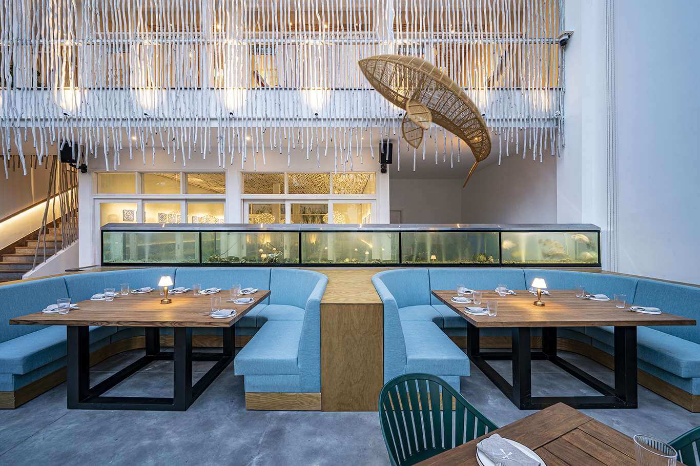 thiết kế quán hải sản Pendecor