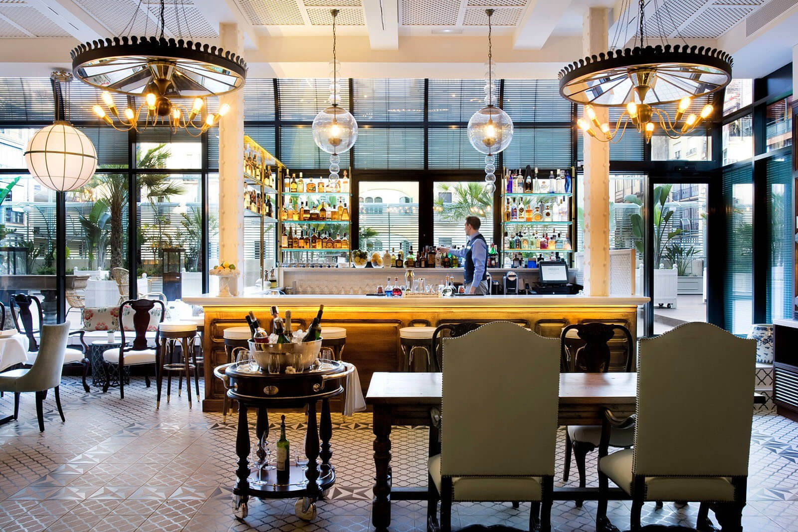 thiết kế nhà hàng nhỏ gọn Pendecor