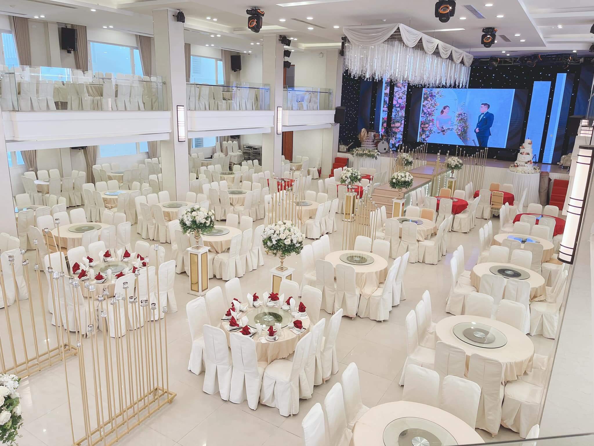 mẫu thiết kế nhà hàng tiệc cưới Pendecor