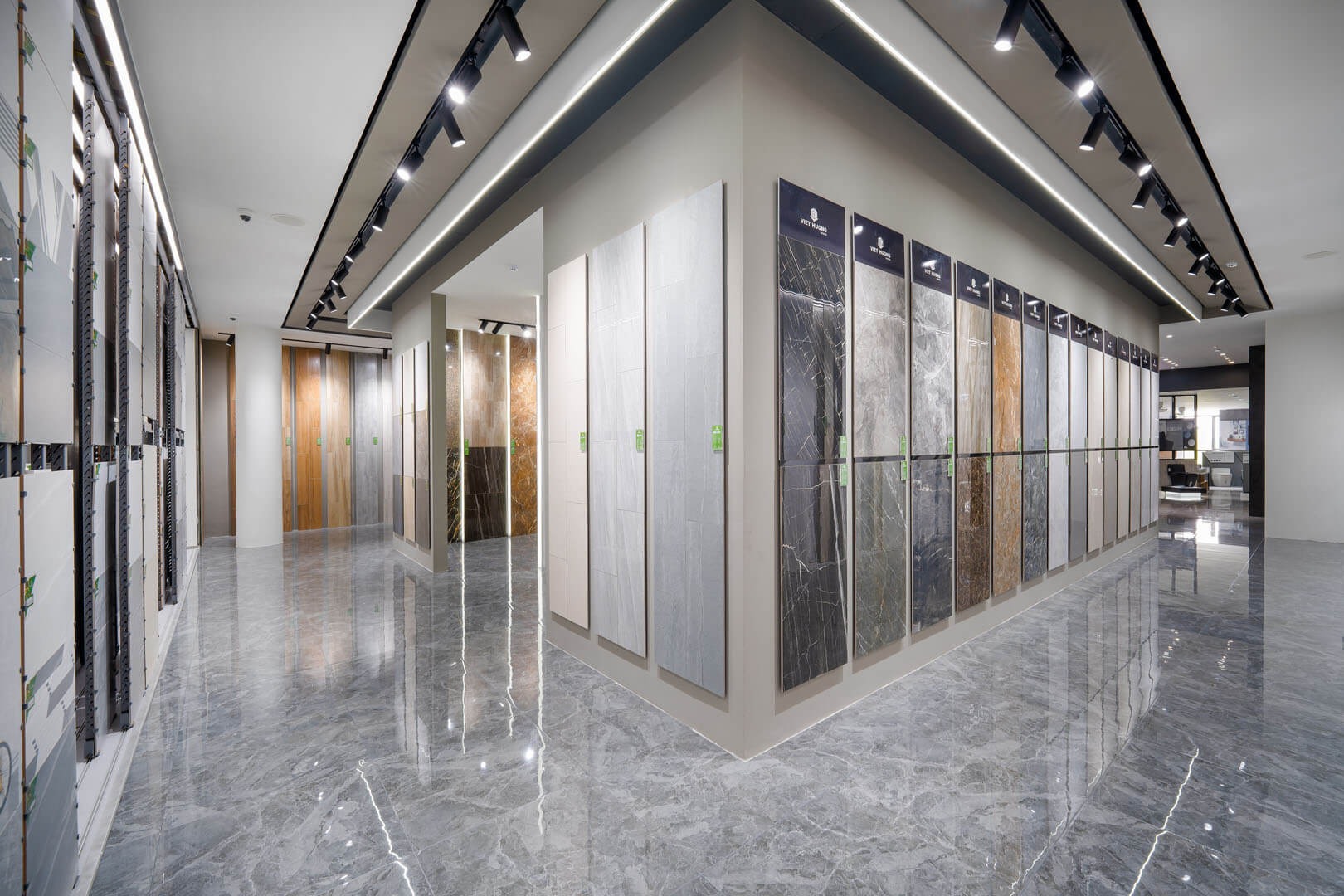 cách trưng bày showroom gạch