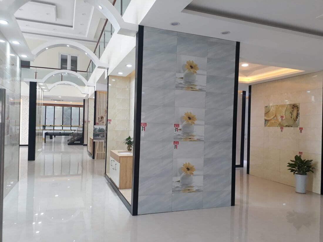 showroom trưng bày gạch Pendecor
