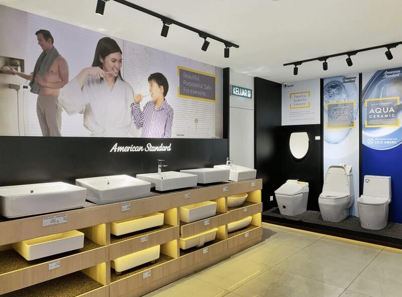 ke trung bay thiet bi ve sinh Pendecor