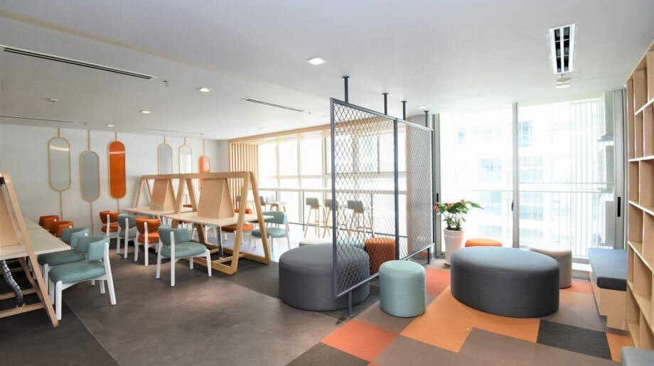 thi công showroom Pendecor