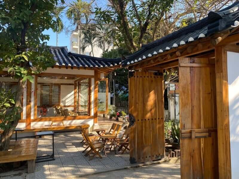 thiết kế nội thất quán cafe Pendecor