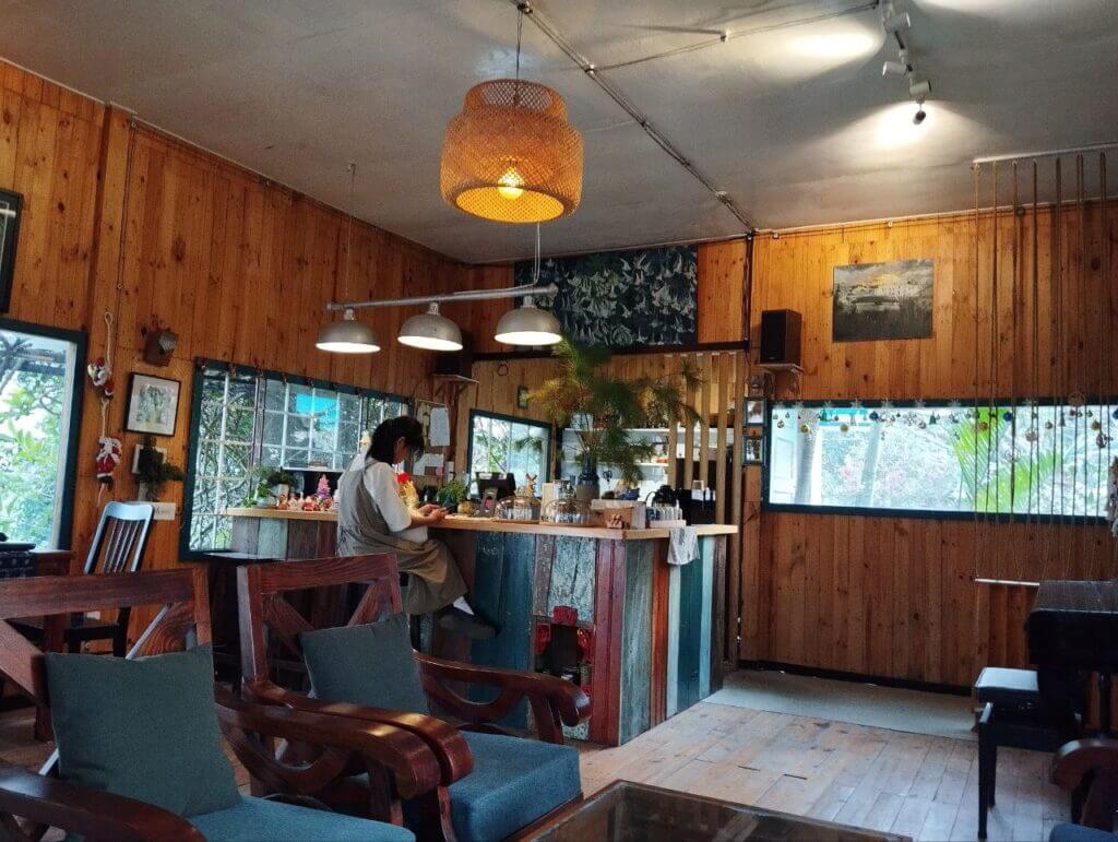 thiết kế nội thất quán cafe