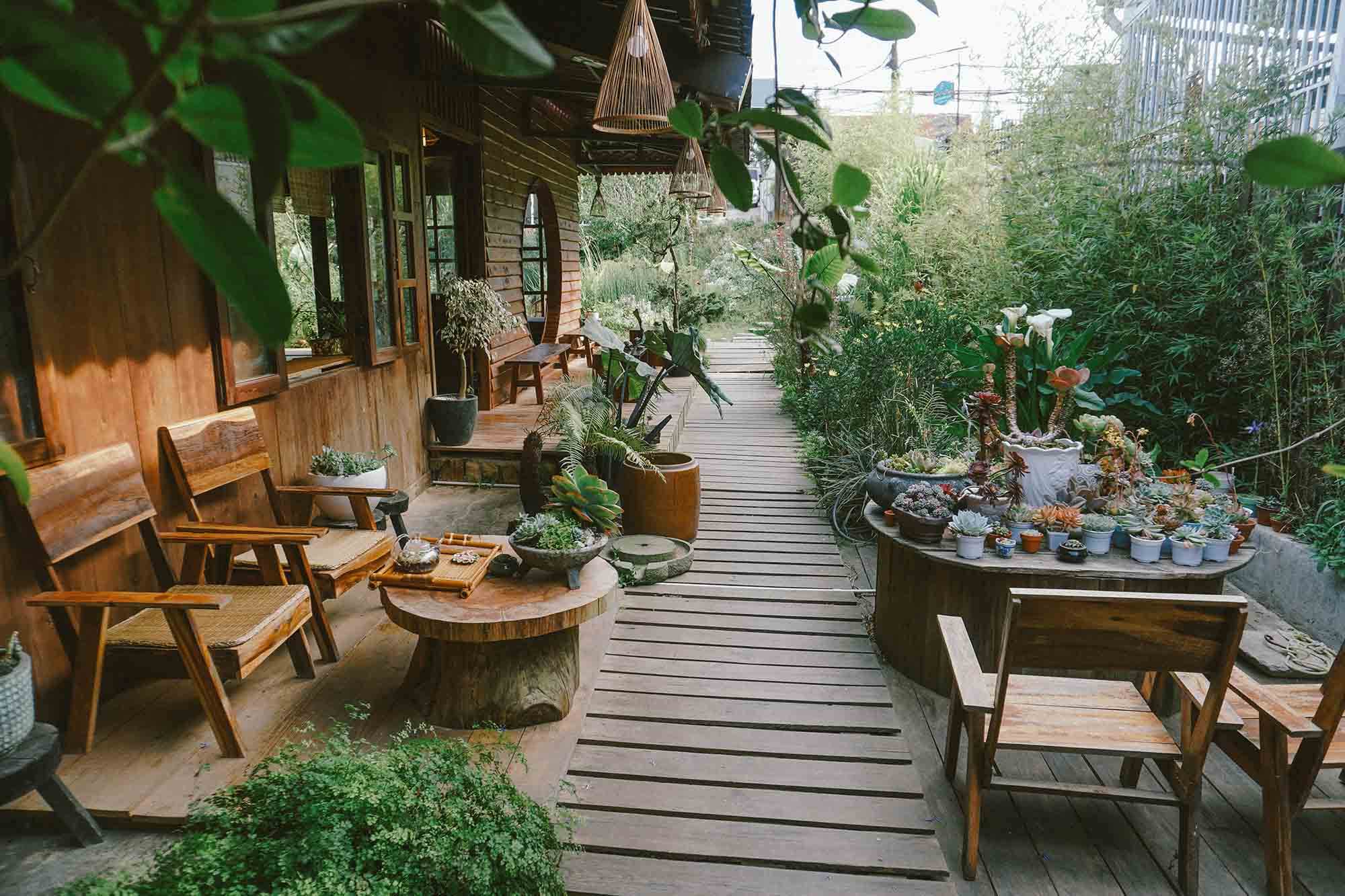 giá thiết kế quán cà phê Pendecor