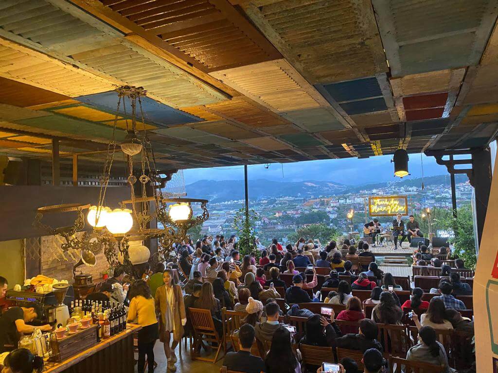 thiết kế quán cafe