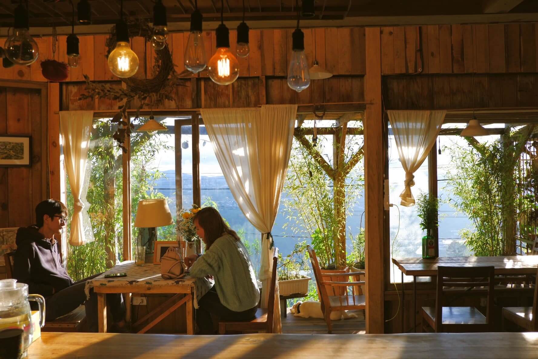 thiết kế quán cafe đẹp Pendecor