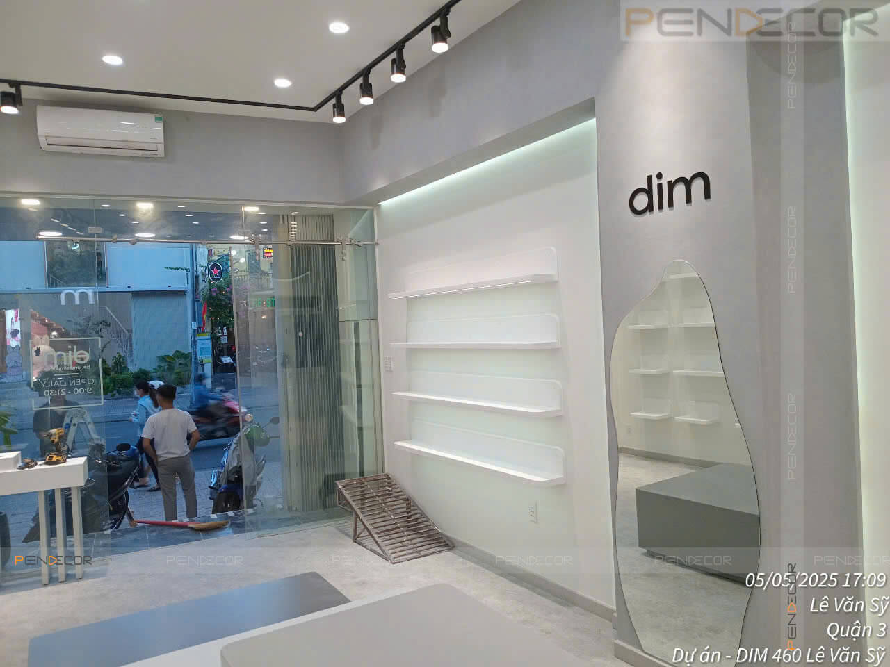 Thi Công Shop Phụ Kiện DIM