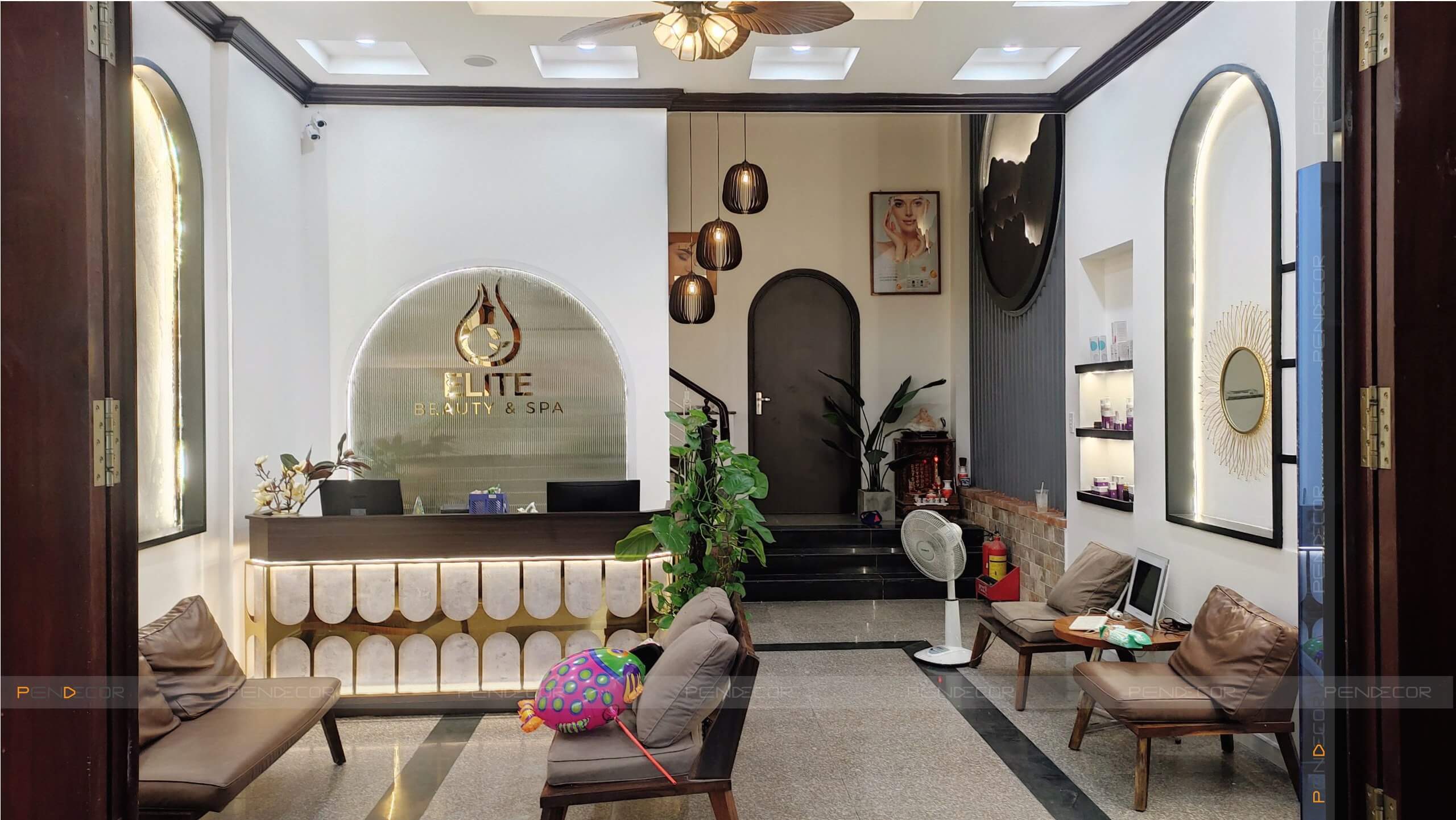 thiết kế thi công shop mỹ phẩm Pendecor