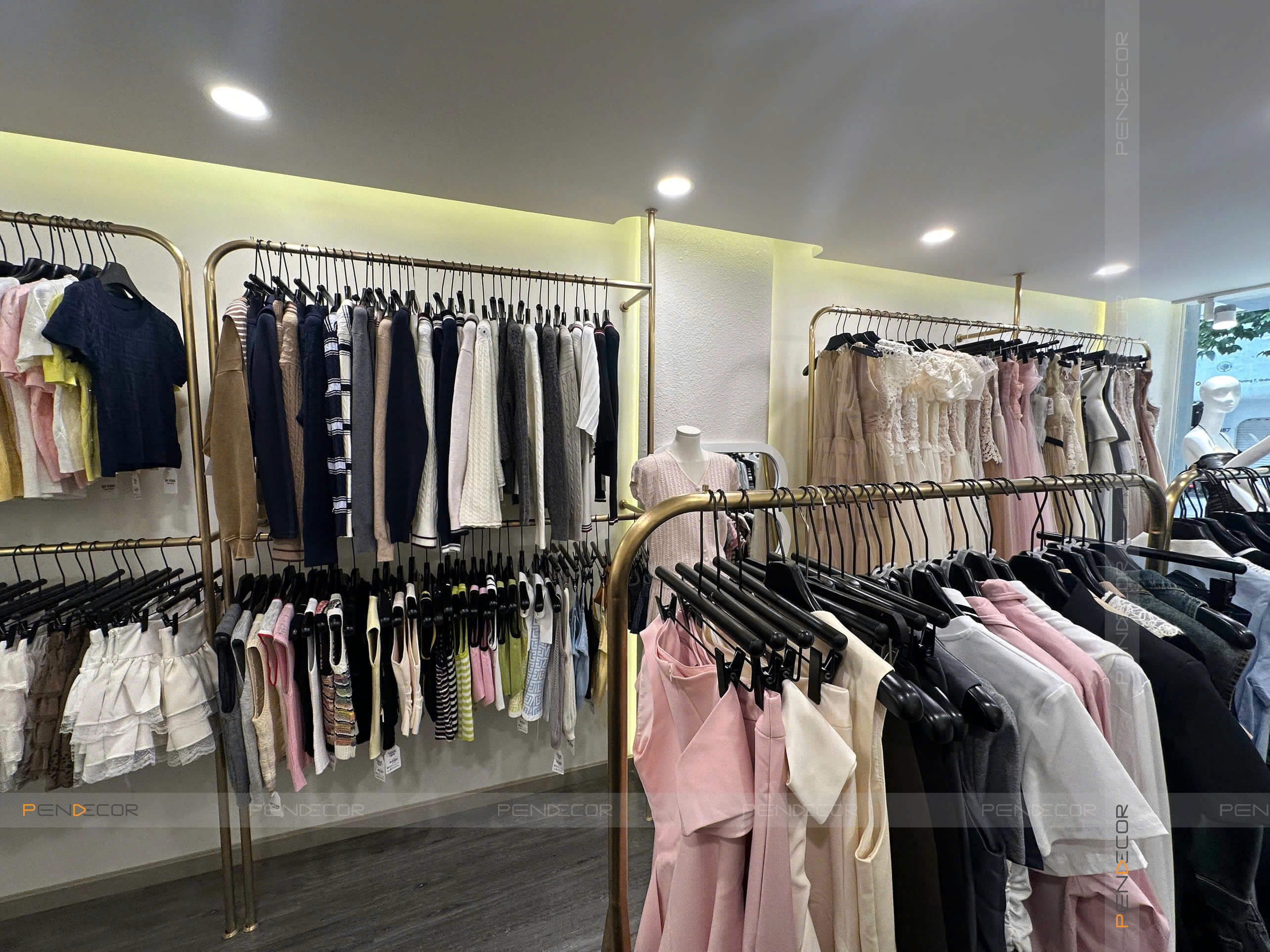 Thi Công Shop Thời Trang Nữ By Pink Boutique